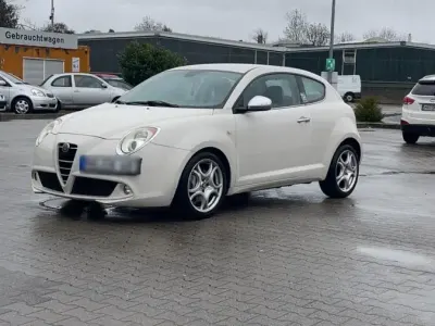 Second-hand Alfa Romeo MiTo 155 CP (114 kW) 2009 Alb Hatchback