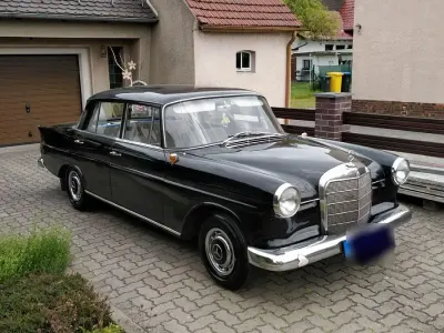 Gebraucht Mercedes 190 80 PS (58 kW) 1963 Schwarz Limousine