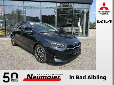 Neu Kia Ceed 140 PS (102 kW) 2026 (1k) zilinaschwarz met. Kleinwagen