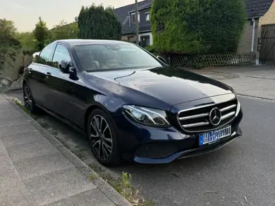 Gebraucht Mercedes 220 194 PS (142 kW) 2017 Blau Limousine