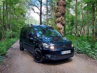 Schwarz Gebraucht 2014 VW Caddy Maxi Van / Kleinbus | 11.500 € (Fairer Preis)