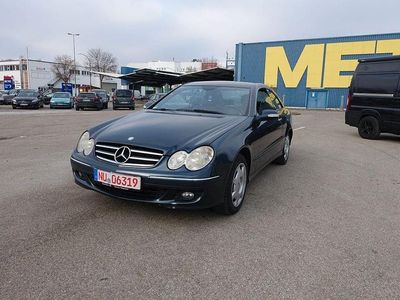 Usado Mercedes CLK220 150 HP (110 kW) 2006 Preto Coupé