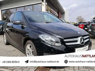 Gebraucht Mercedes B200 156 PS (114 kW) 2015 Schwarz Kleinwagen