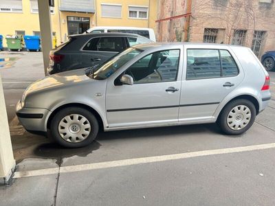 gebraucht VW Golf IV 2.0 Benzin mit neue TÜV