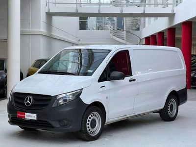 Gebraucht Mercedes e-Vito 85 kW (116 PS) 2019 Weiß Van / Kleinbus