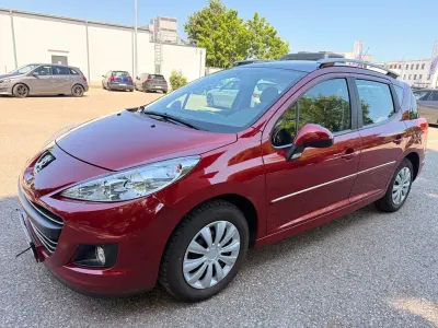 Gebraucht Peugeot 207 Premium 95 PS (69 kW) 2010 Rot Kombi