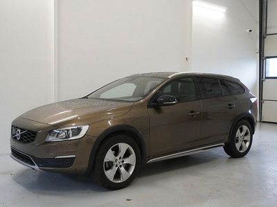 Gebraucht Volvo V60 CC Momentum 190 PS (139 kW) 2016 Kombi