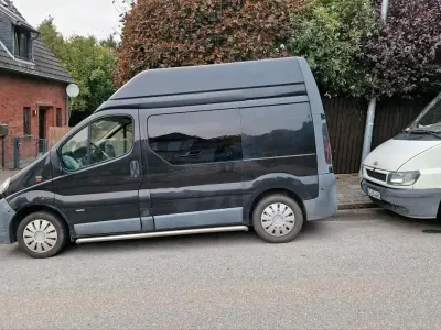 Usata Opel Vivaro 145 CV (106 kW) 2006 Nero Monovolume