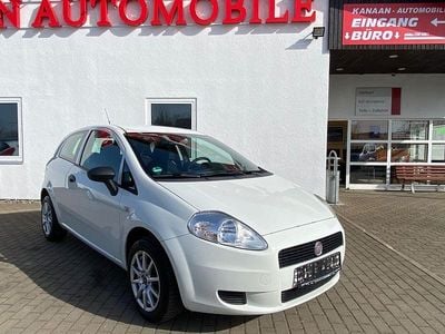 Gebraucht Fiat Grande Punto 69 PS (50 kW) 2011 Weiß Kleinwagen