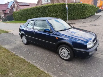 Usata VW Golf 90 CV (66 kW) 1994 Blu Cabrio