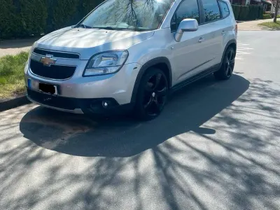 Usata Chevrolet Orlando 163 CV (119 kW) 2013 Argento Monovolume