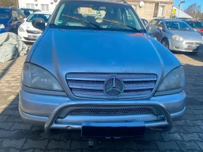 Gebraucht Mercedes ML320 218 PS (160 kW) 1999 Silber SUV