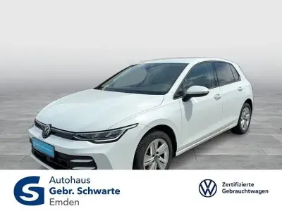 Gebraucht VW Golf VIII Life 116 PS (85 kW) 2025 Weiß Limousine