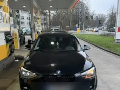 Gebraucht BMW 116 Sport Line 122 PS (89 kW) 2011 Schwarz Kleinwagen