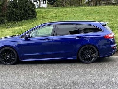 Usata Ford Mondeo ST-Line 241 CV (177 kW) 2017 Blu Berlina