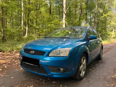 Gebraucht Ford Focus 101 PS (74 kW) 2007 Blau Kleinwagen