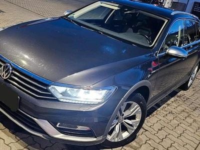 Gebraucht VW Passat 190 PS (139 kW) 2017 Grau Kombi