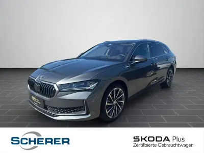Gebraucht Skoda Superb LAURIN & KLEMENT 265 PS (194 kW) 2024 Graphitegrau metallic (metallic) Limousine