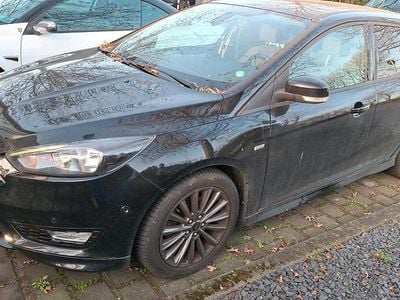 Gebraucht Ford Focus ST 110 PS (80 kW) 2017 Schwarz Kombi