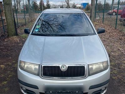 Gebraucht Skoda Fabia 55 PS (40 kW) 2005 Silber Limousine