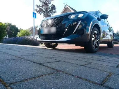 Gebraucht Peugeot e-2008