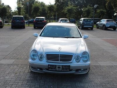 Second-hand Mercedes CLK320 Elegance 218 CP (160 kW) 2000 Gri Coupe