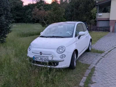 Gebraucht Fiat 500 Lounge 69 PS (50 kW) 2015 Weiß Kleinwagen