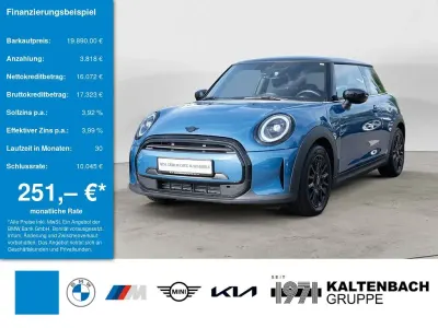 Gebraucht Mini Cooper Classic 136 PS (100 kW) 2023 Blau Kleinwagen