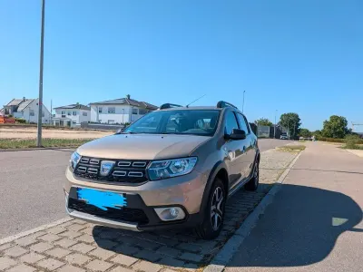 Gebraucht Dacia Sandero Celebration 90 PS (66 kW) 2019 Beige Limousine