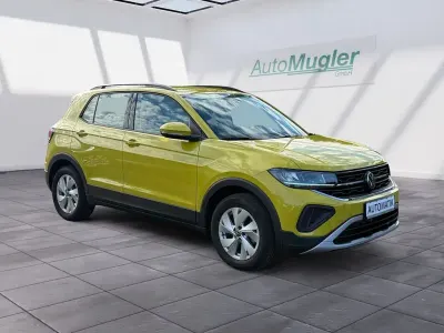 Gebraucht VW T-Cross Life 116 PS (85 kW) 2025 Gelb SUV