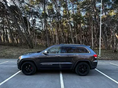 Käytetty Jeep Grand Cherokee Limited 290 HP (213 kW) 2015 Ruskea Katumaasturi