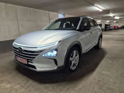 Gebraucht Hyundai Nexo Basis 163 PS (119 kW) 2019 Cocoon silver / met SUV