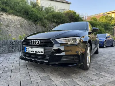 Gebraucht Audi A3 Premium 150 PS (110 kW) 2019 Schwarz Limousine