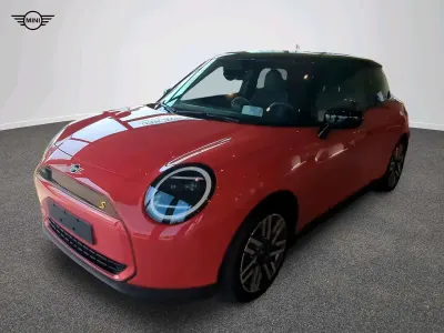 Gebraucht Mini Cooper SE Classic 160 kW (218 PS) 2025 Rot Kleinwagen