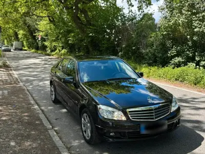 Gebraucht Mercedes 220 170 PS (125 kW) 2011 Schwarz Limousine