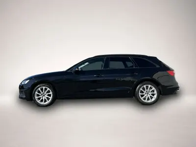 Gebraucht Audi A4 150 PS (110 kW) 2022 Schwarz Kombi