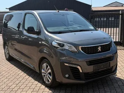 Gebraucht Peugeot Traveller Allure 177 PS (130 kW) 2022 Grau Van / Kleinbus
