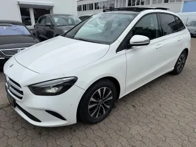 Gebraucht Mercedes B200 150 PS (110 kW) 2020 Weiß Kleinwagen