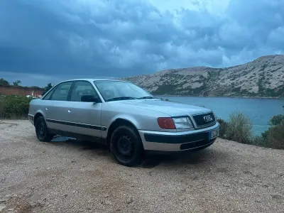 Gebraucht Audi 100 Basis 115 PS (84 kW) 1993 Silber Limousine