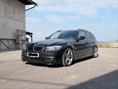 Gebraucht BMW 330 Performance 245 PS (180 kW) 2010 Schwarz Kombi