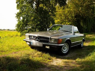 Usata Mercedes SL500 231 CV (169 kW) 1983 Grigio Cabrio