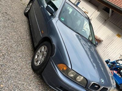 BMW 525