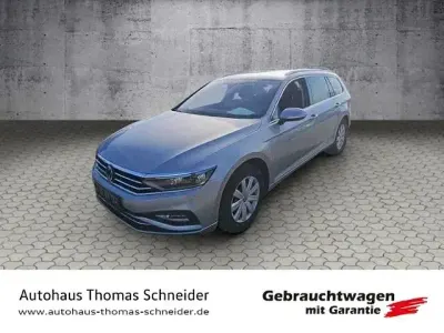 Gebraucht VW Passat IQ Drive 150 PS (110 kW) 2022 Silber Kombi