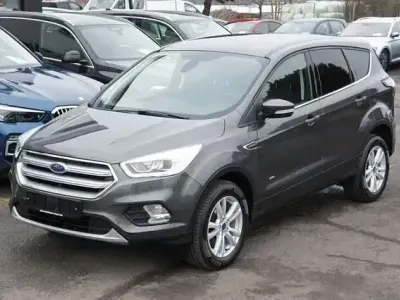 Usado Ford Kuga Titanium 150 HP (110 kW) 2018 Cinzento SUV
