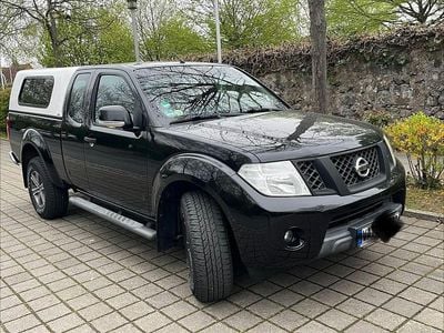 Second-hand Nissan Navara SE 190 CP (139 kW) 2014 Negru Pickup