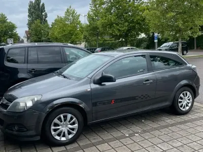 Gebraucht Opel Astra 116 PS (85 kW) 2009 Grau Kombi