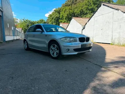 Gebraucht BMW 116 116 PS (85 kW) 2006 Grau Kleinwagen