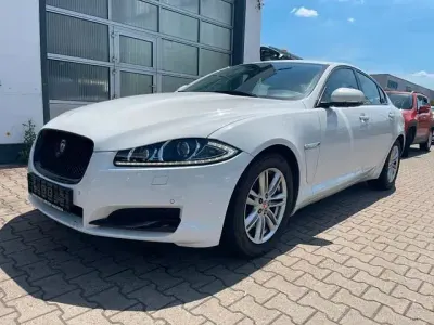 Gebraucht Jaguar XF S 241 PS (177 kW) 2014 Weiß Limousine