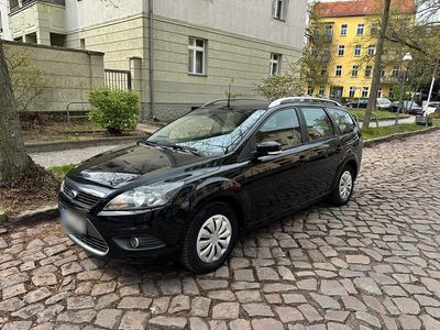 Używany Ford Focus 2010 Czarny Kombi
