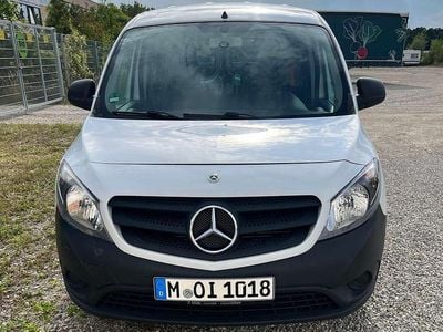 Mercedes Citan 109
